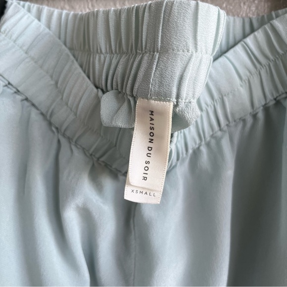 Maison Du Soir Silk Cotton Sleep Set Bardot Shirt and Jaclyn Shorts Baby Blue XS - Picture 11 of 13